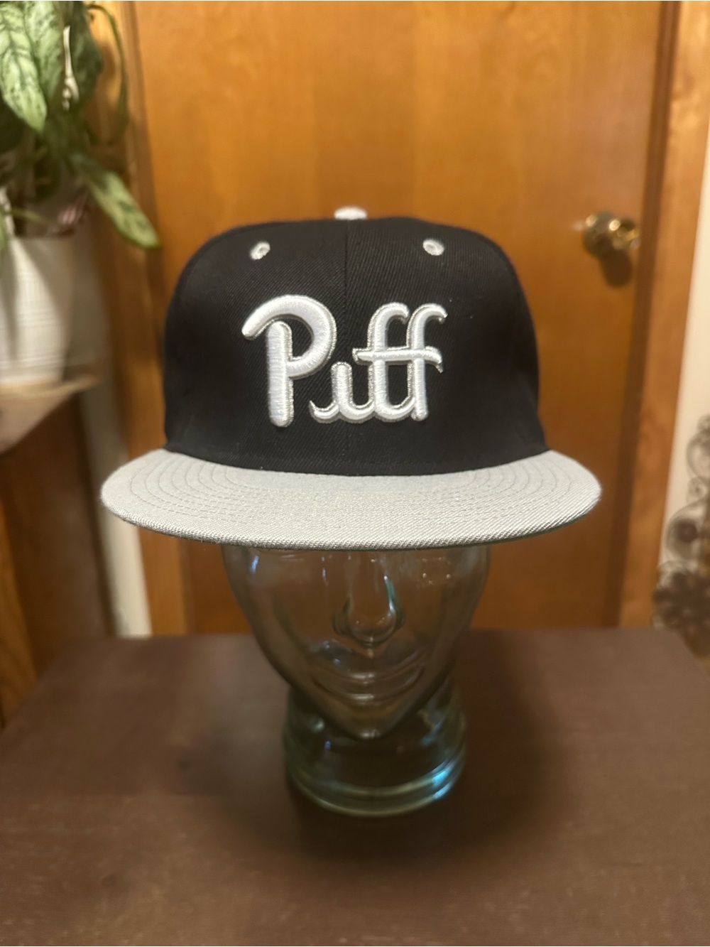 Piff Embroidered Snapback Hat - Black & Gray